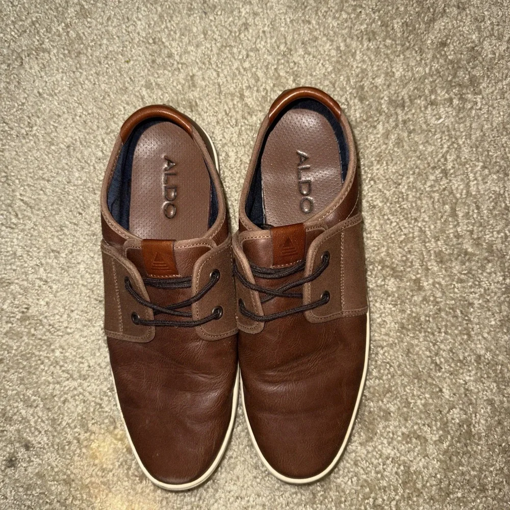 Aldo Mens Low Top Lace Up Casual in brown cognac size 8